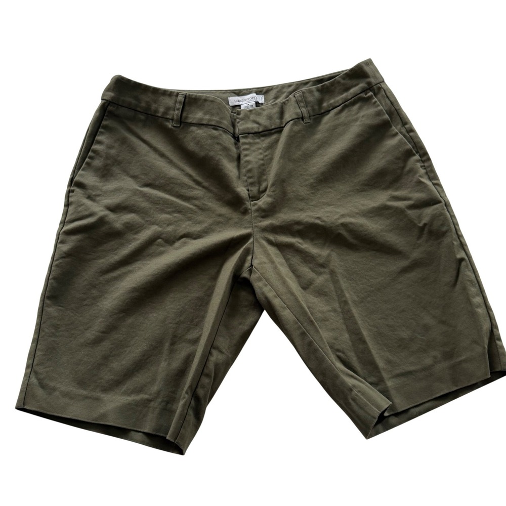 Liz Claiborne Emma Olive Green Chino Shorts Womens 14 Mid Rise Stretch Bermuda‎